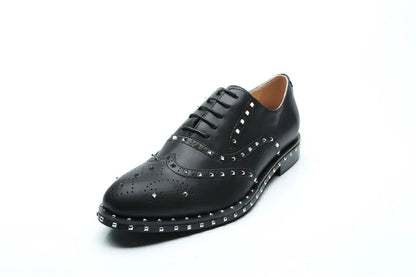 Oxford-Schuhe aus echtem Leder für Herren, Luxus-Nieten, Spikes, hohl, atmungsaktiv, formelle Schnürschuhe, Marke Zapatillas